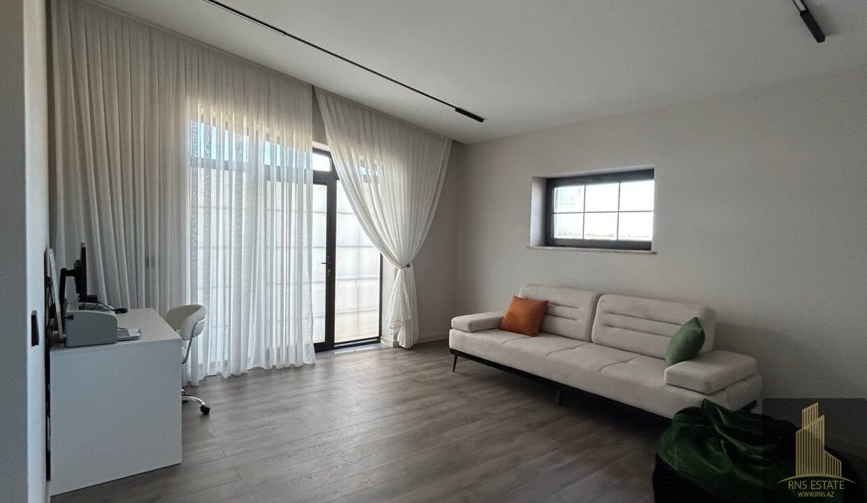 photo_2025-10-31_14-20-00 (2)