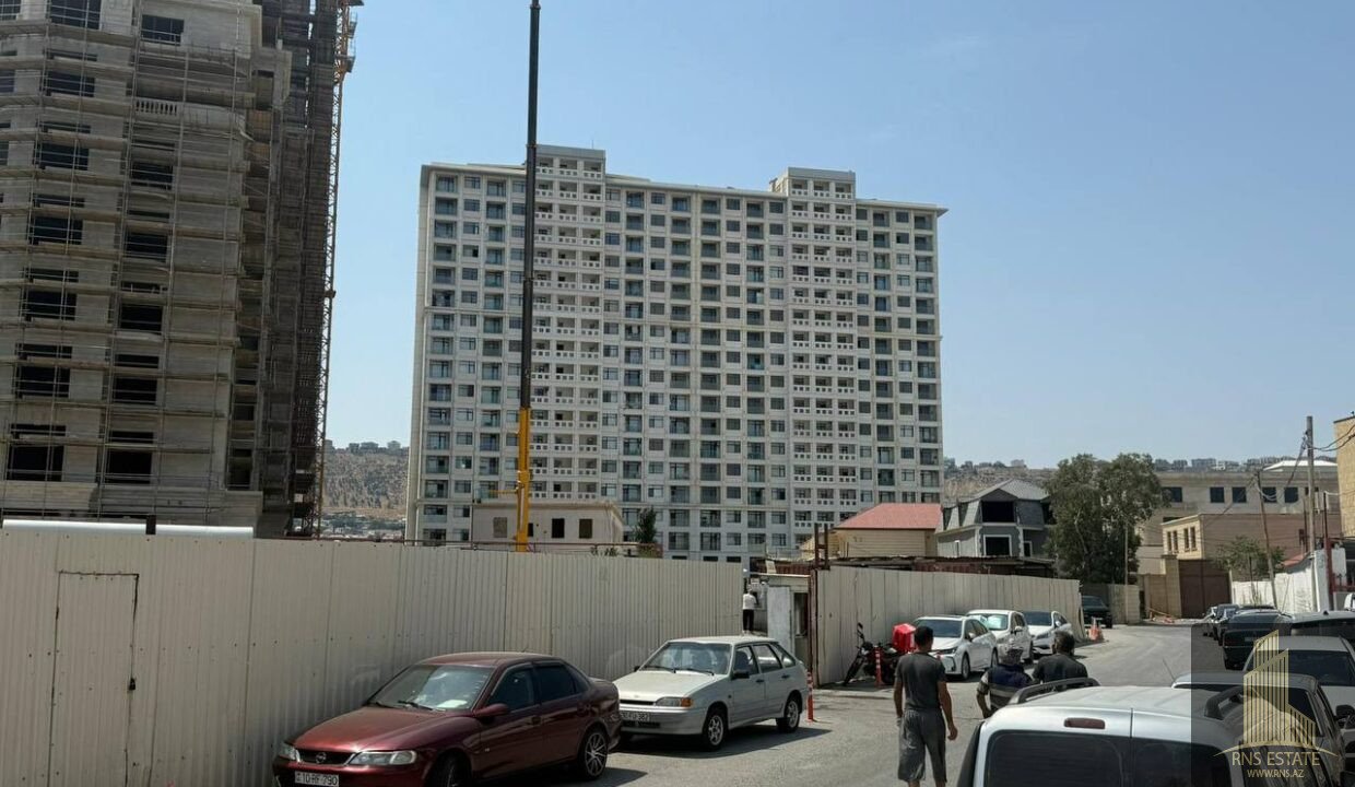 Bilgəh ,6к , 300 кв.м , 5.5 сот , 2-2, 650000 манат , Садиг , 0502007400(2277)